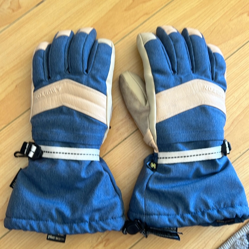 Burton Gore-Tex Plus Warm gloves, light denim. Size Large